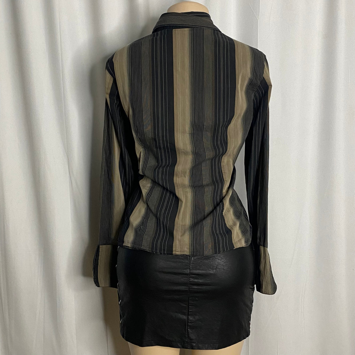Vintage Earth-Tone Vertical Striped  Size XL