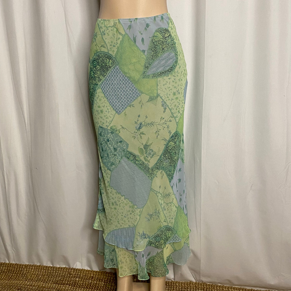 Vintage Y2K Green Patchwork Paisley Mesh Maxi Skirt | Cottagecore Layered Flounce Hem Skirt  Size S