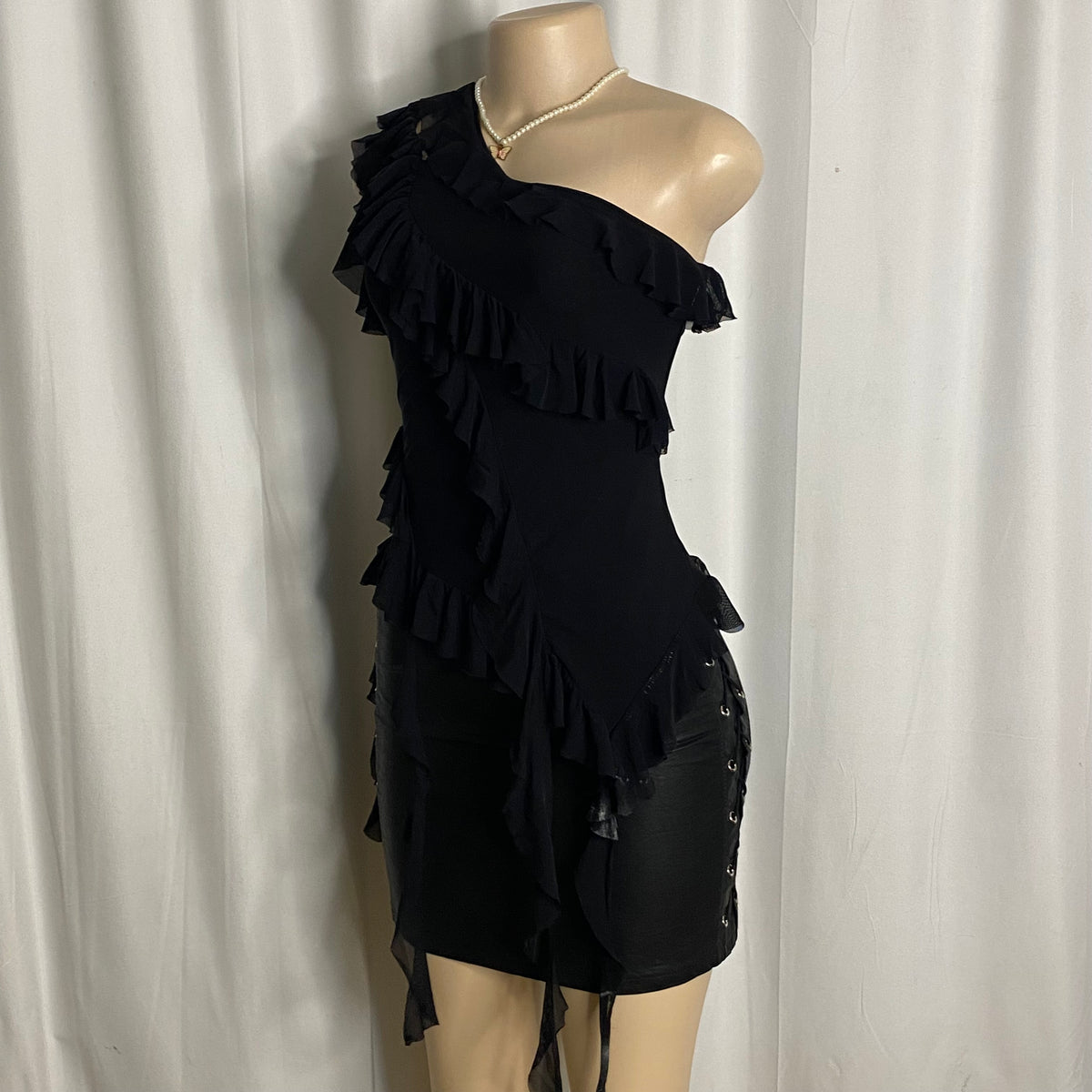 Vintage Black One-Shoulder Cascading Ruffle Top Size S
