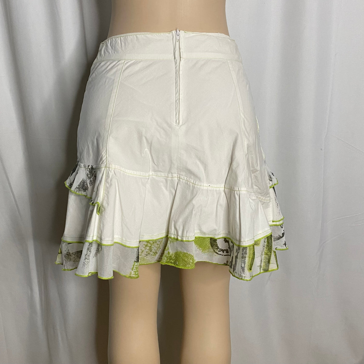 vintage Y2K graphic print mini skirt Size S