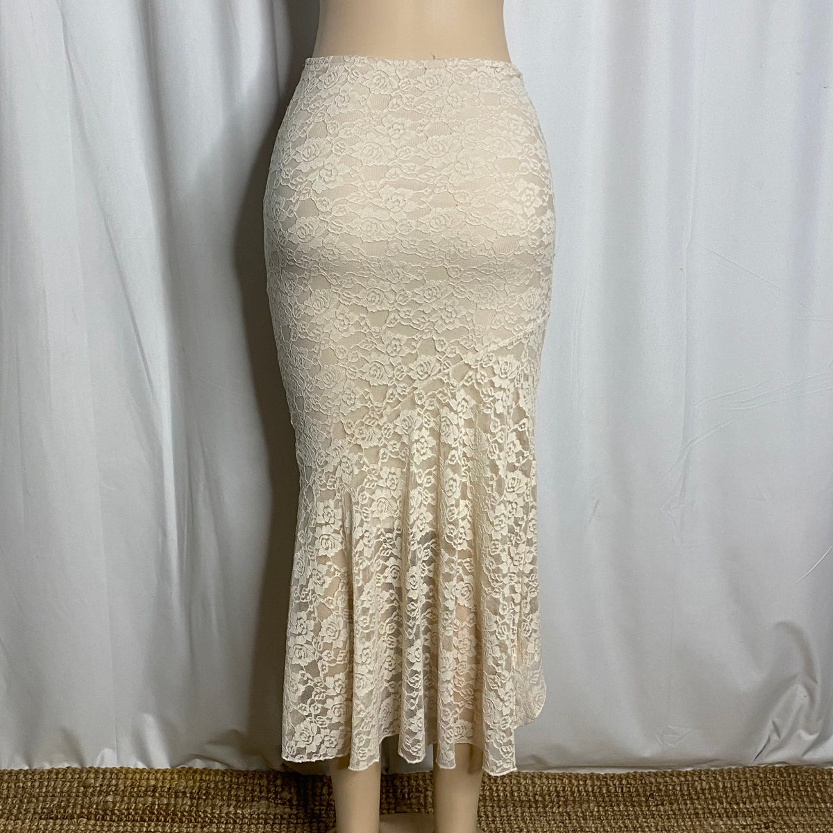Vintage Cream Floral Lace Asymmetric Midi Skirt Size S