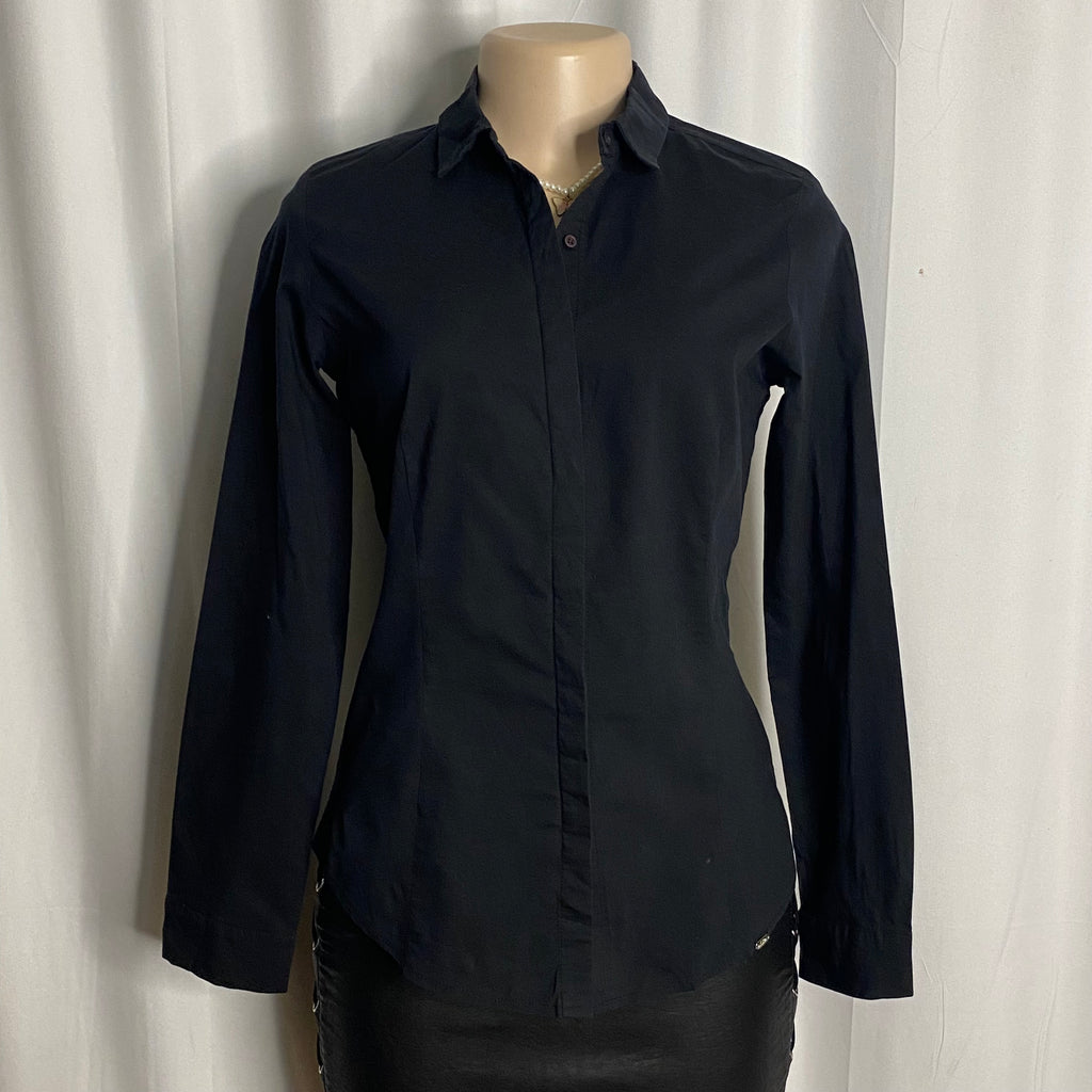 Classic Fitted Black Button-Up Shirt  Size S