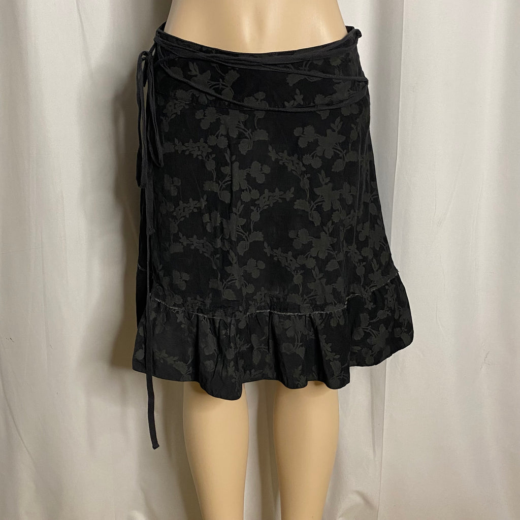Vintage Y2K Black Floral Burnout Velvet Skirt| Ruffle Hem Ties Side Mini Skirt  Size M