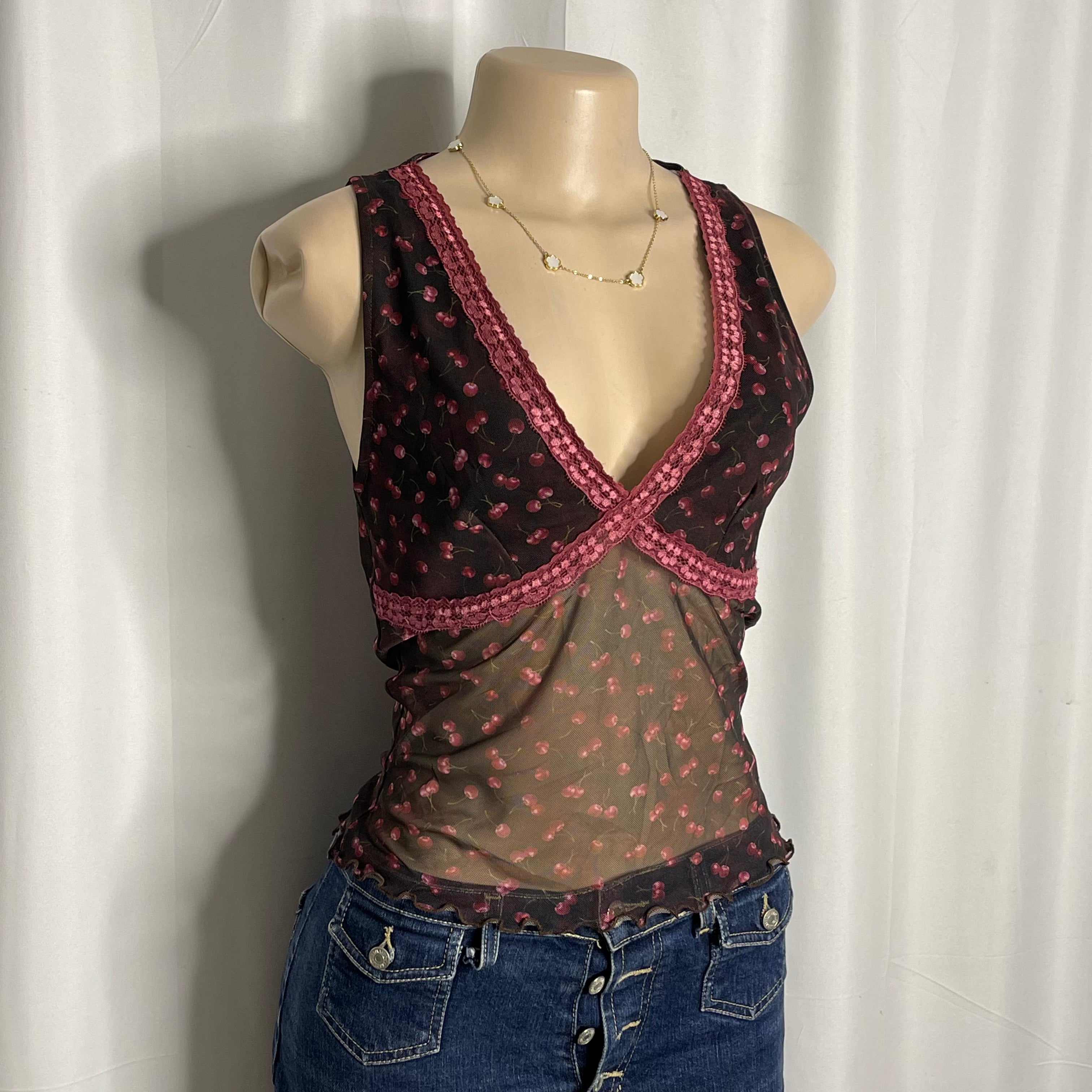 Cherry print, plunging v-neckline,pink lace trim mesh top