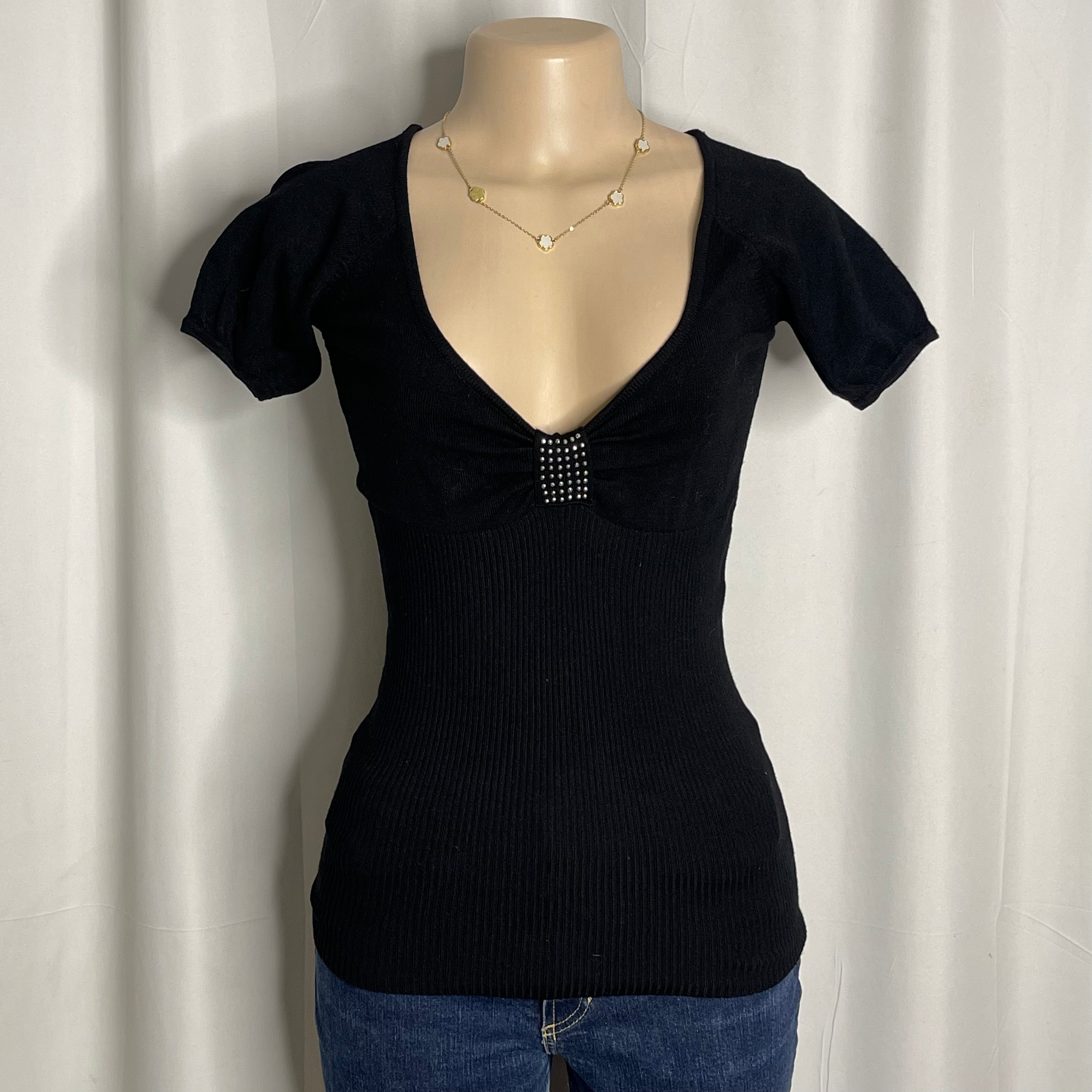 Black-short sleeved,ribbed,v-neck shirtband studded rhinestone bow embellishment at the chest