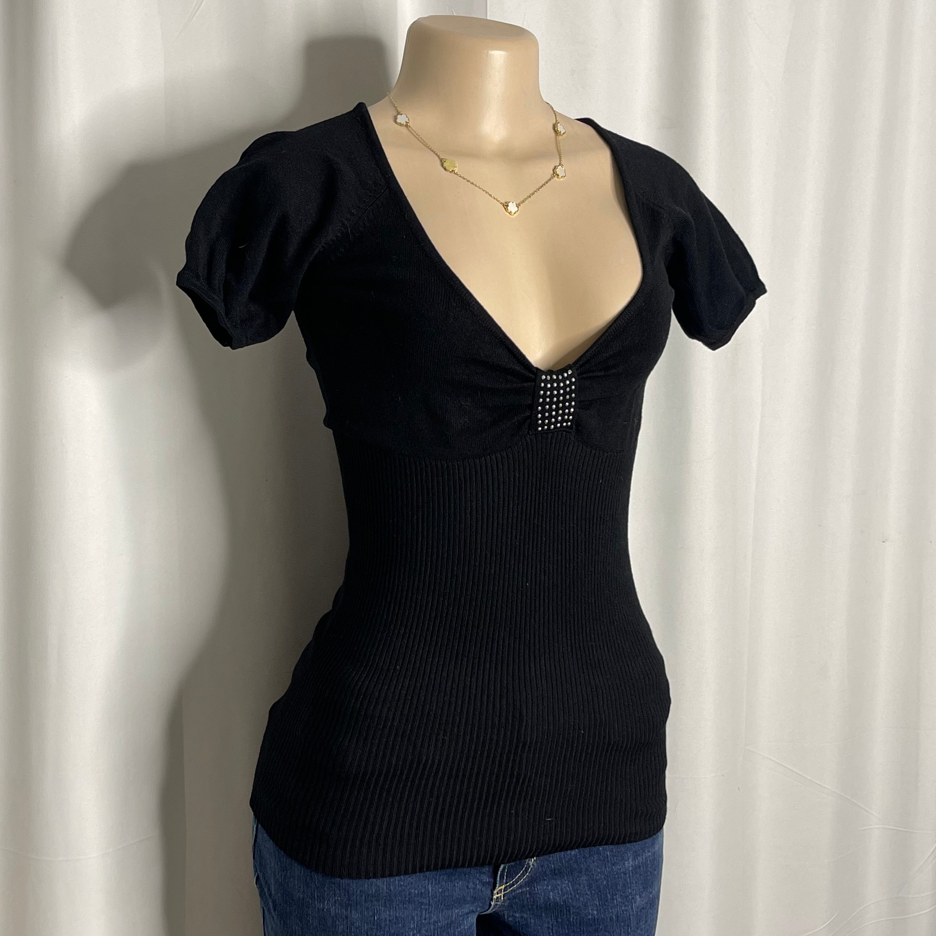 Black-short sleeved,ribbed,v-neck shirtband studded rhinestone bow embellishment at the chest