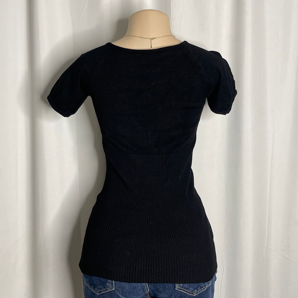 Black-short sleeved,ribbed,v-neck shirtband studded rhinestone bow embellishment at the chest