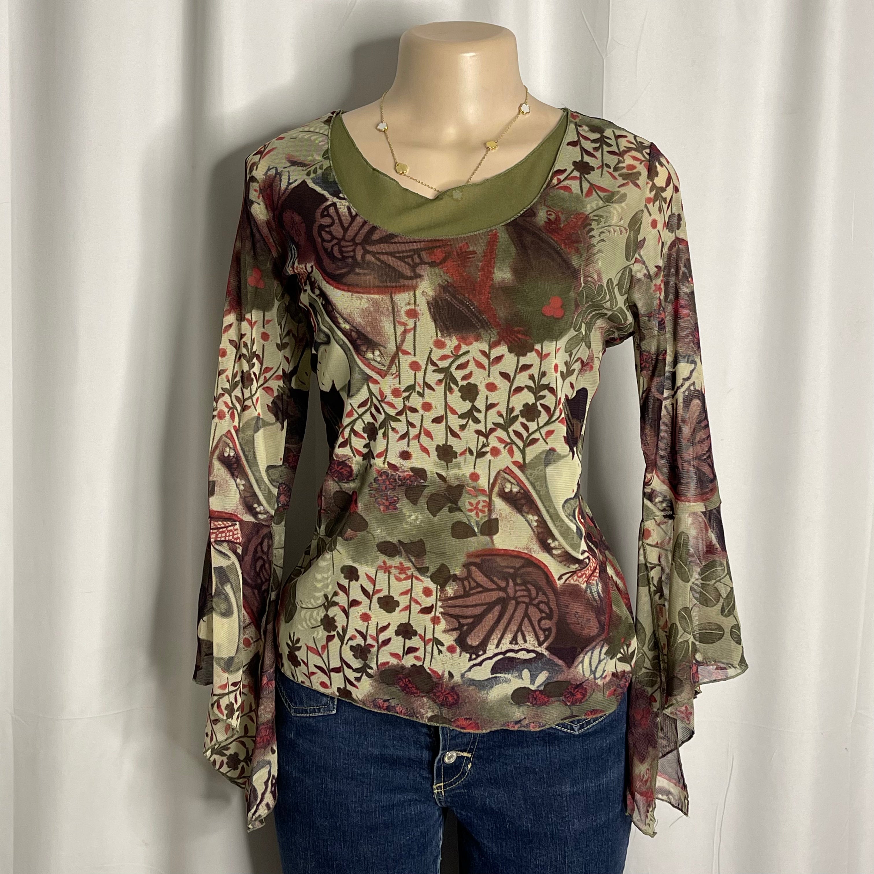Vintage-y2k graphic design fairy core mesh top top with bell sleeves