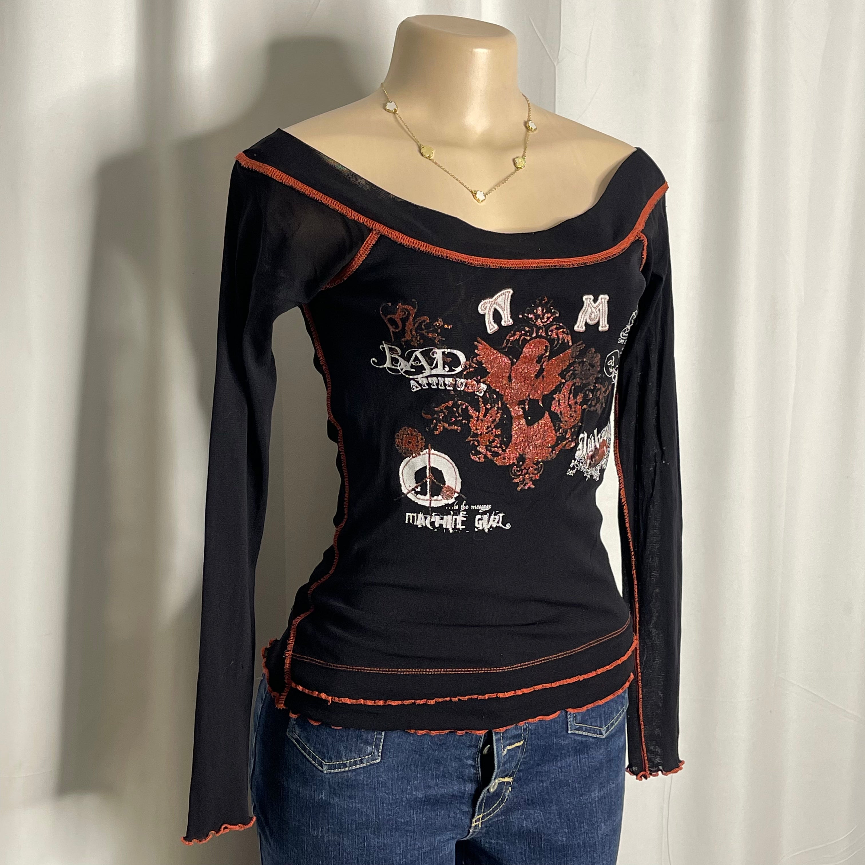 Graphic design off shoulder long sleeves mesh top