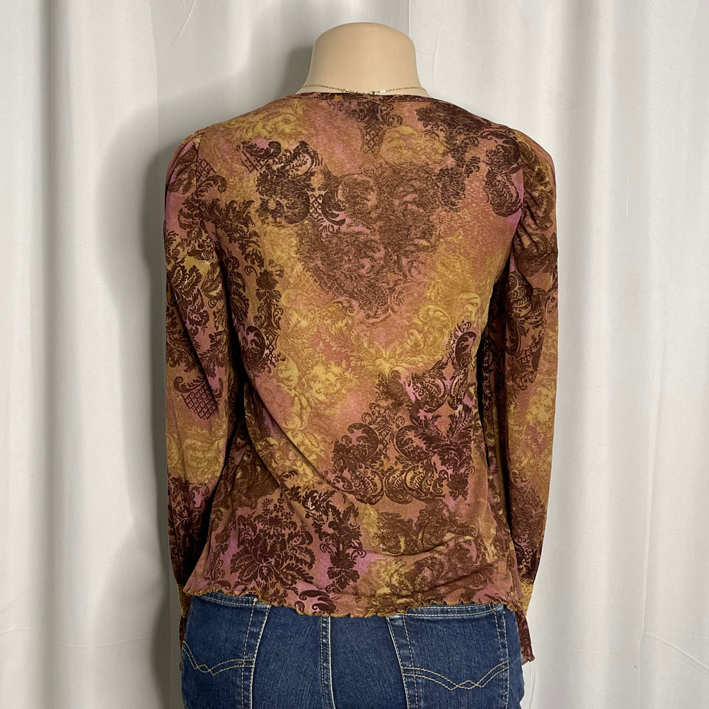Vintage style long sleeves square neckline, paisley pattern and intricate lace trim