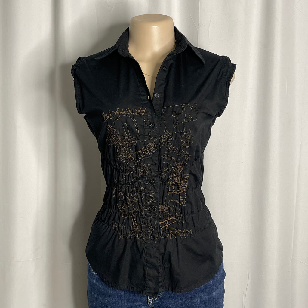 Sleeveless cotton shirt featuring artistic embroidered tee and graphic designs