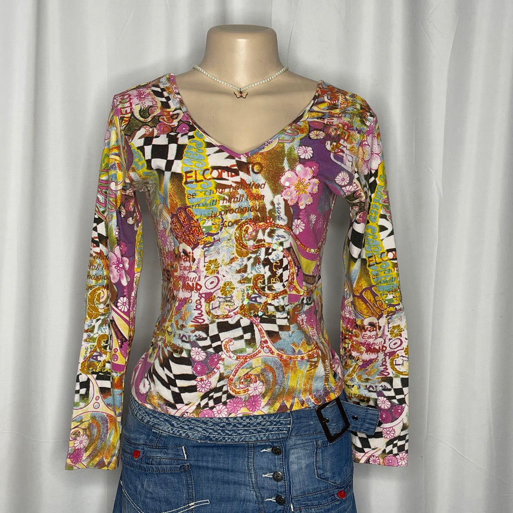 Vintage Long Sleeves V-Neck with Abstract Print and Sequin details