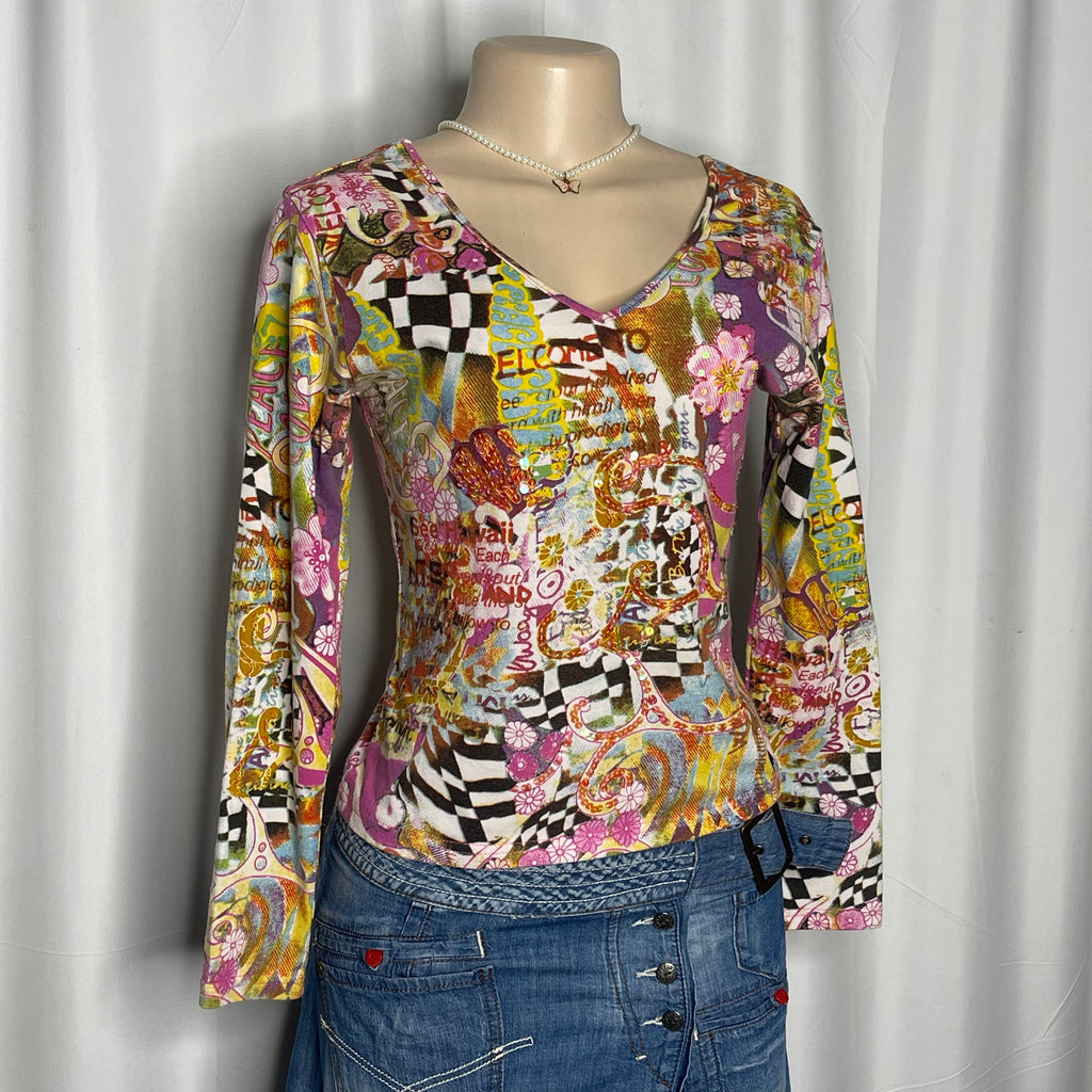 Vintage Long Sleeves V-Neck with Abstract Print and Sequin details