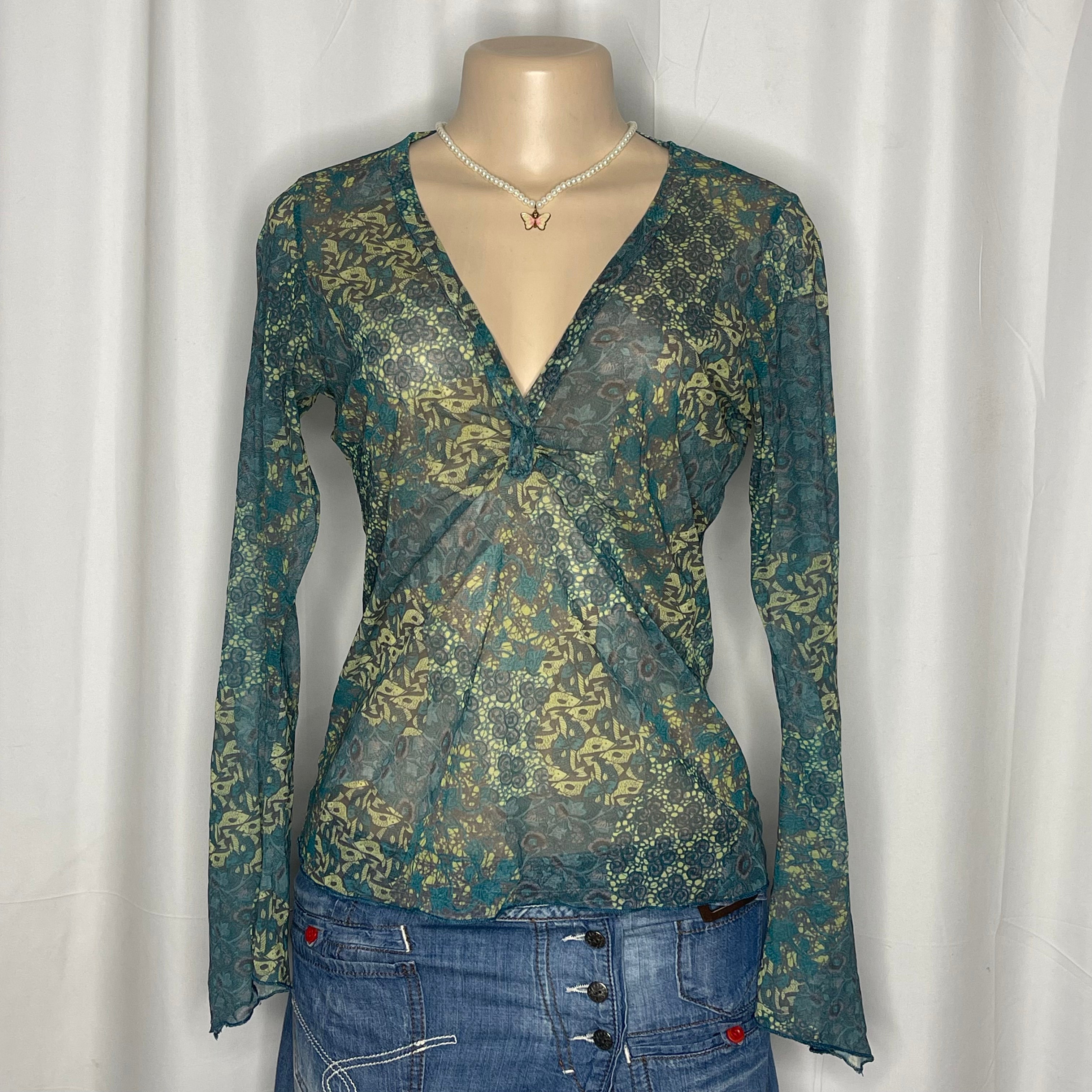 V-Neck Printed Long Sleeves Mesh Top